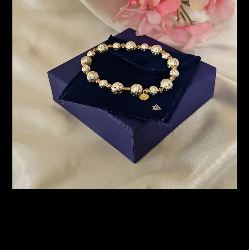 NEW Silpada "Blazing Stone"Lava Stone Bead Bracelet In Sterling Silver & Brass - Picture 3 of 6